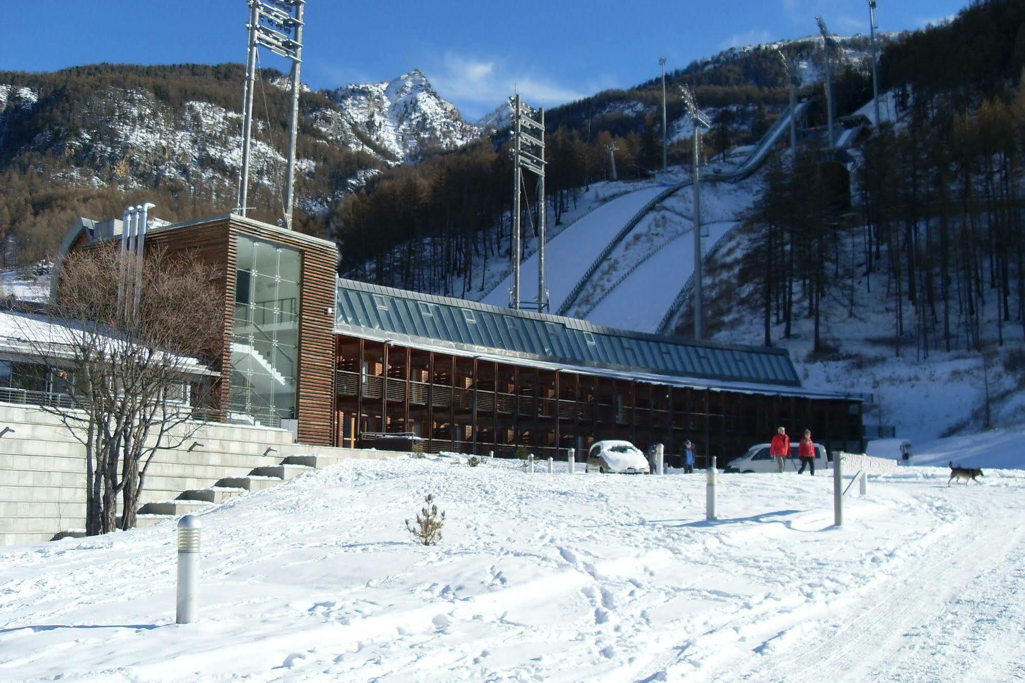 Pragelato Ski Jumping Hotel Zewnętrze zdjęcie