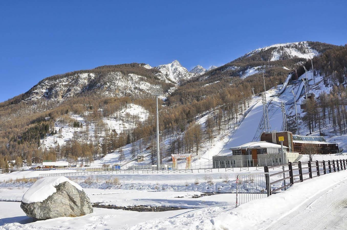Pragelato Ski Jumping Hotel Zewnętrze zdjęcie